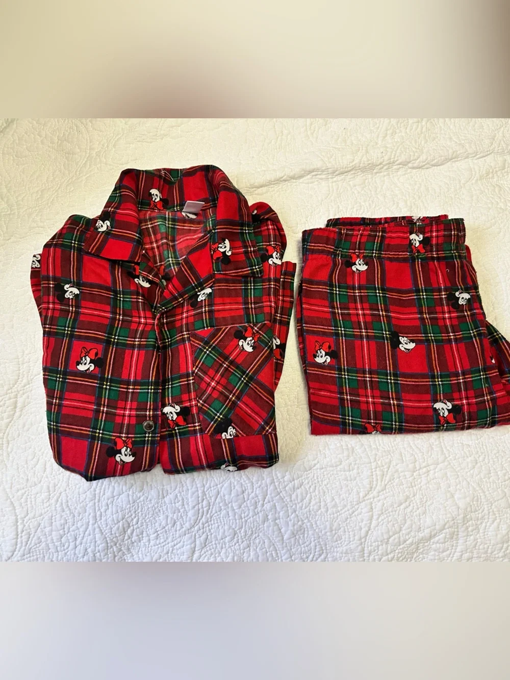 Old Navy Mickey & Minnie pajama set